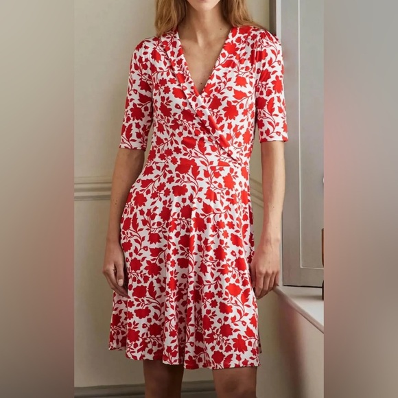 Boden Dresses & Skirts - Boden Fixed Wrap Jersey Dress Floral Botanical Print Red and  White - Size 10R